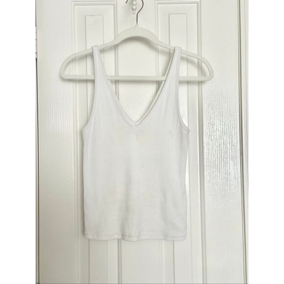 Abercrombie and Fitch essentials collection ribbed white V-neck tank top size me - Picture 3 of 7